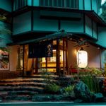 貴船 天山 外観・夜①